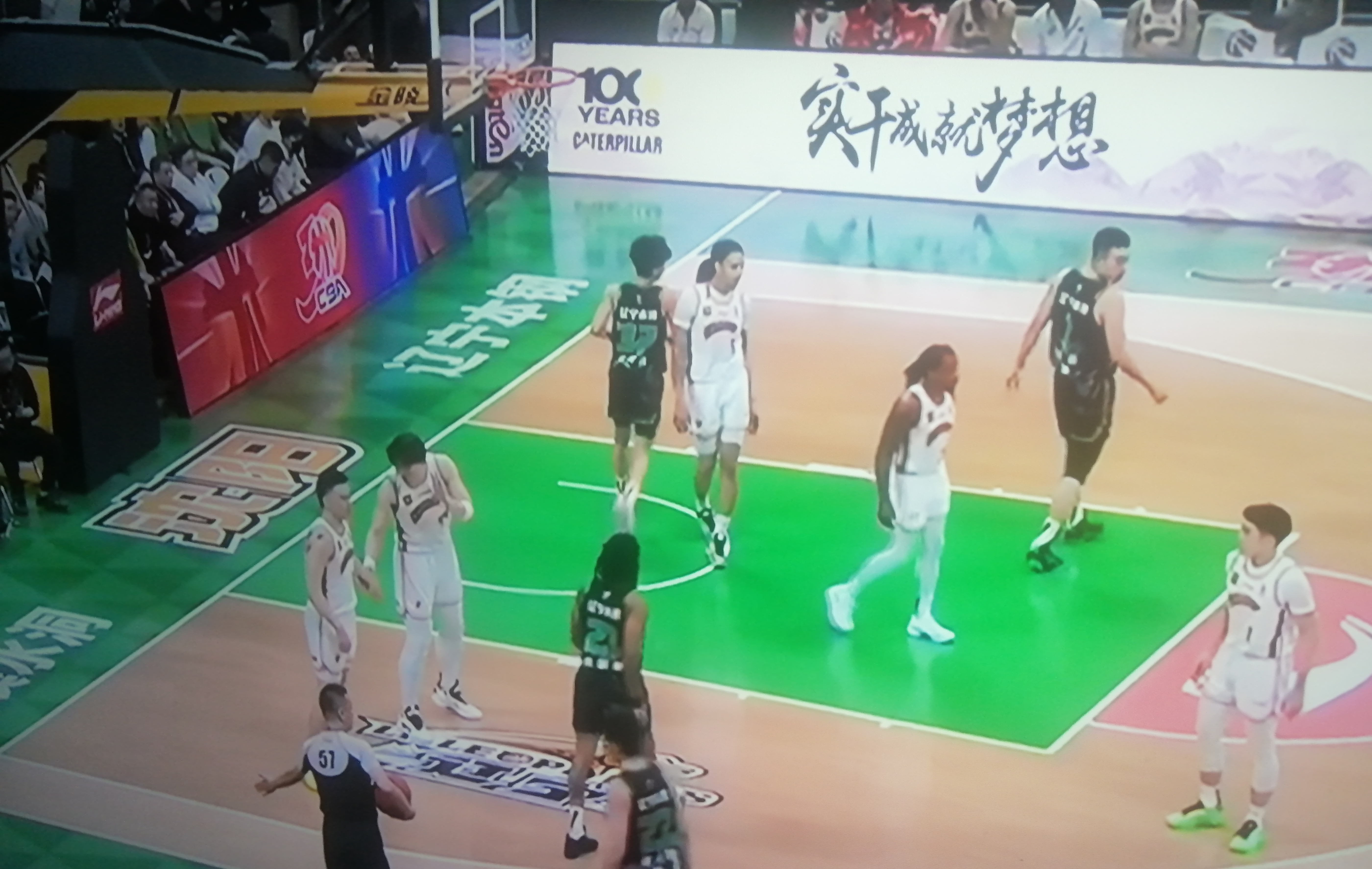 米兰体育地址-关于凭借一波上海队，CBA季后赛成功弹幕刷屏，现场弹幕炸裂的信息