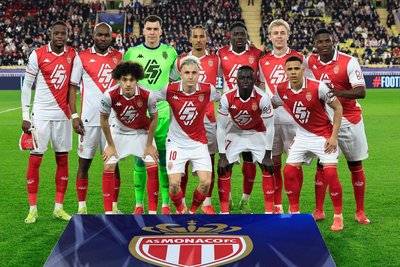 斯图加特艰难胜利门兴格拉德巴赫，锁定保级前途的简单介绍