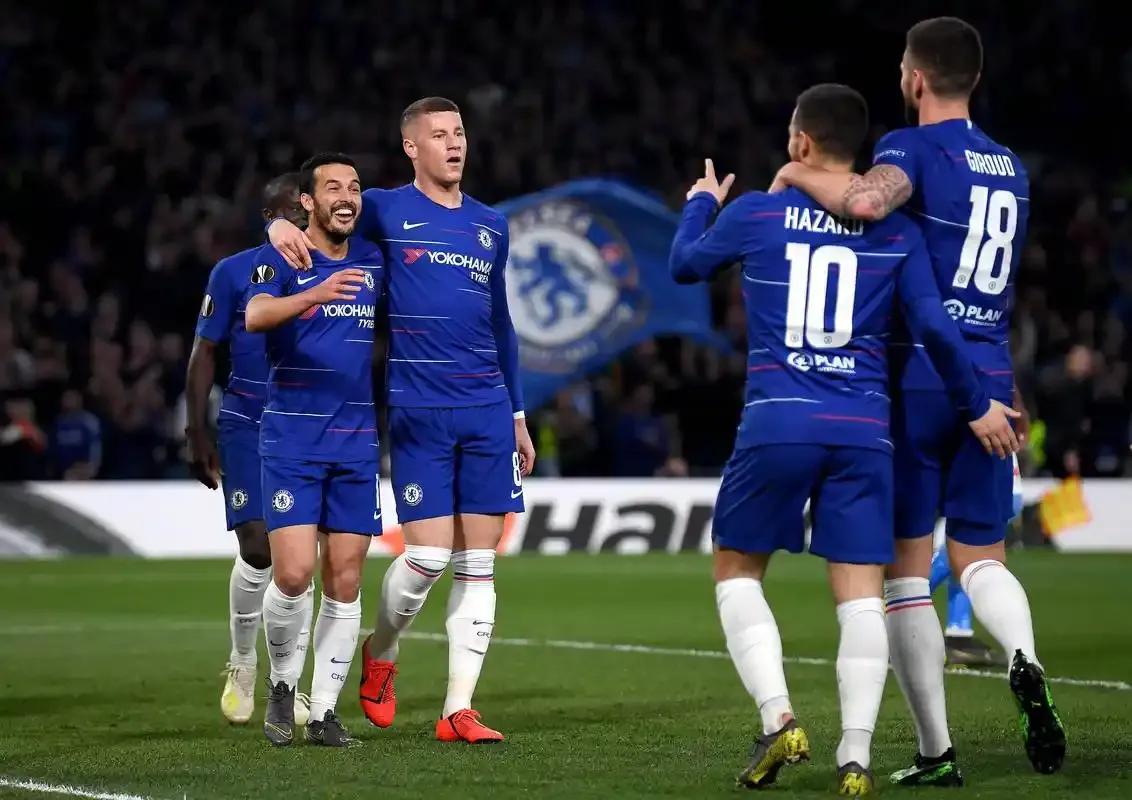 一支实力出众的球队在最新一轮比赛中再次展现了统治性