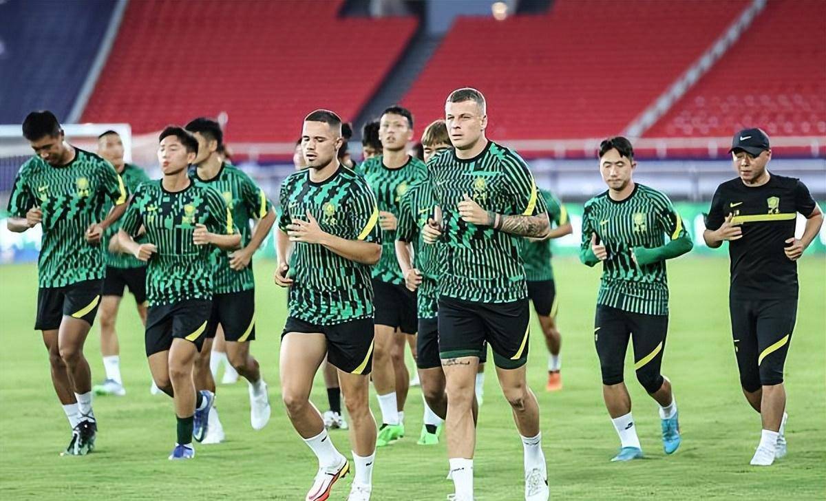 米兰体育投注-迪拜红星引援效果显著，逆袭晋级八强